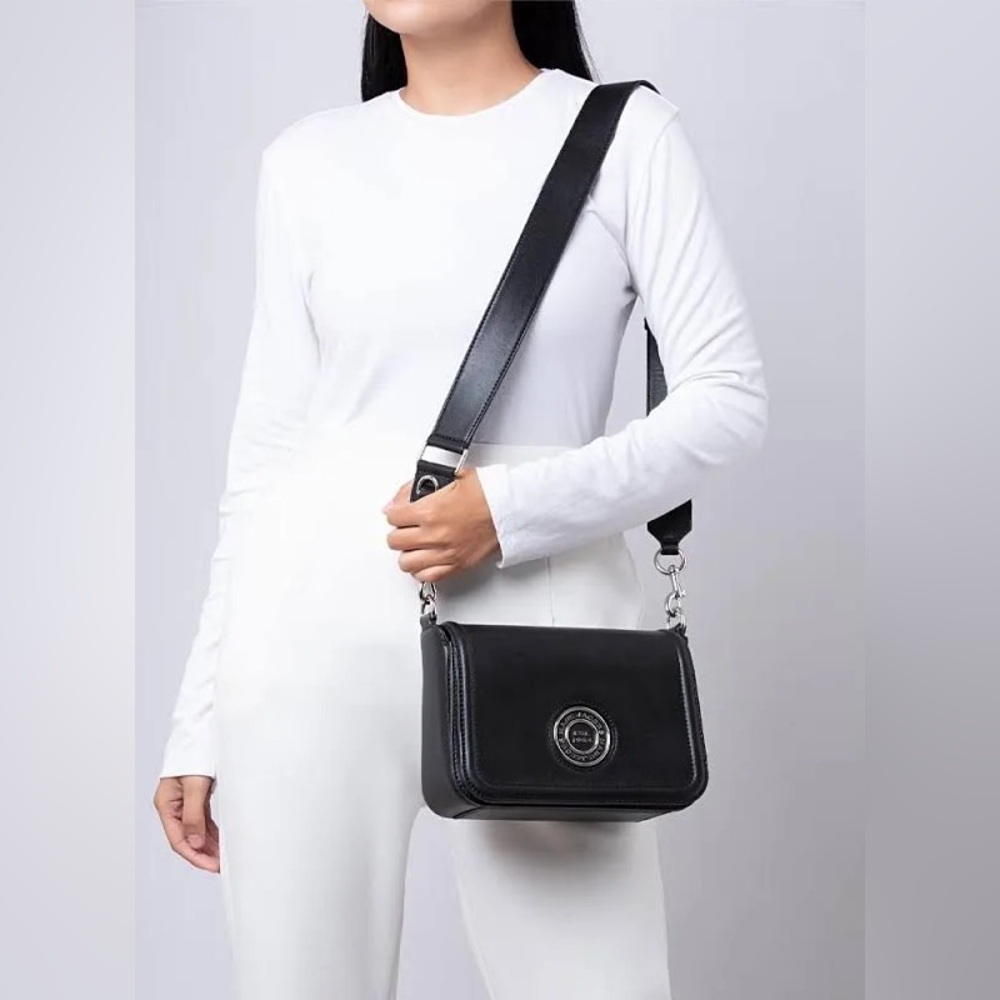 !SOLD! Marc Jacobs Cognac Leather Messenger Shoulder/Crossbody Bag wAdjust Strap - Picture 9 of 10